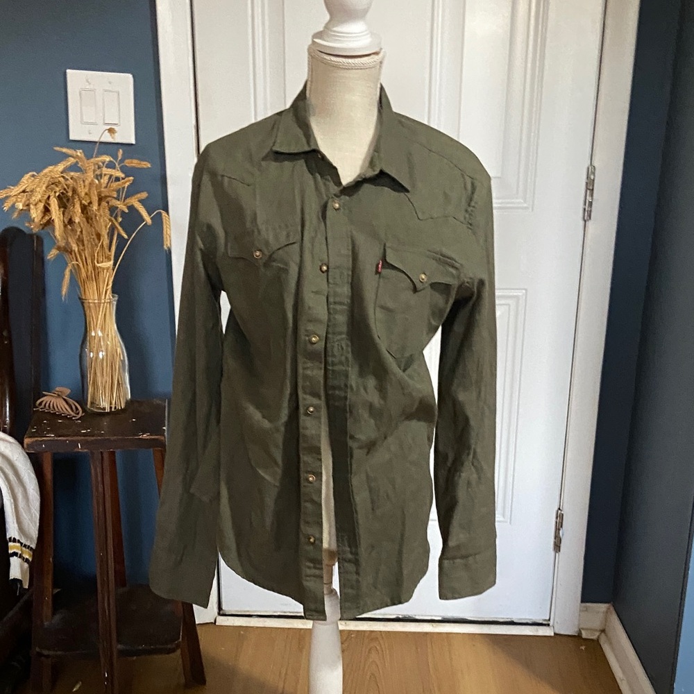 Levi's Olive Green Long-Sleeve Button-Down Shirt